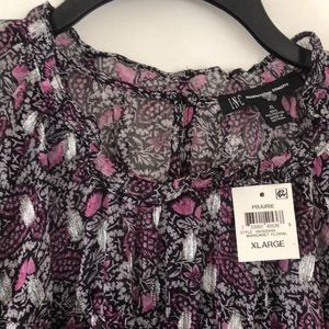 BRAND NEW INC Ruffled Blouse w/silver stitching